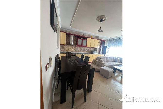 Shtepi ne shitje 2+1 ne Tirane - 130,000 Euro