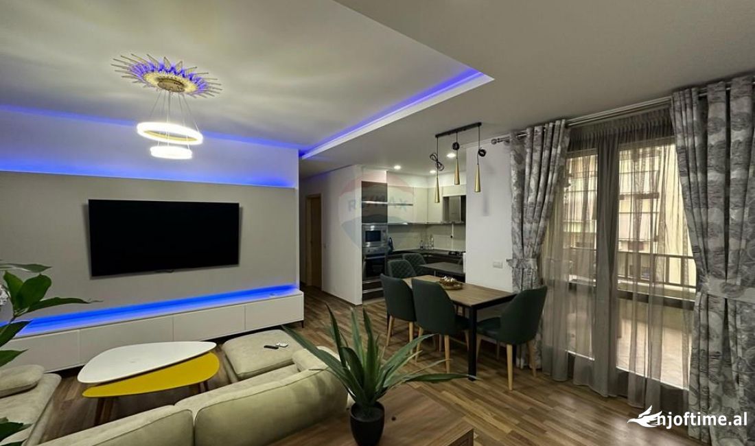 Shtepi me qera Apartament ne Tirane, 2+1, Mobilimi E mobiluar, Pagesa 700  Euro.