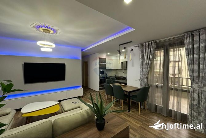 Apartament 2+1 per qira prane Kopshtit Botanik!
