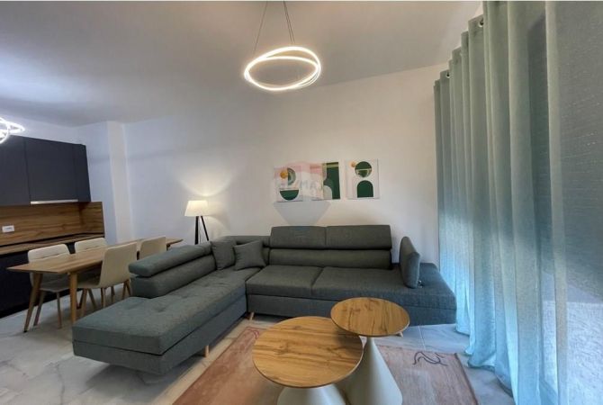Shtepi me qera 2+1 ne Tirane - 600 Euro