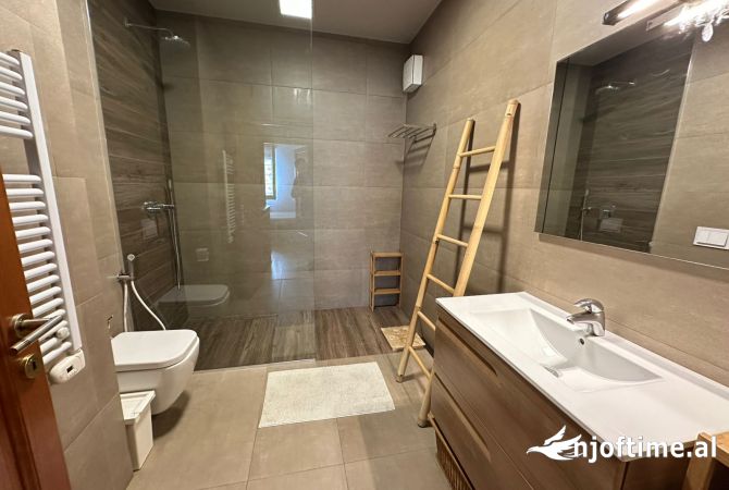 Casa in affitto 2+1 a Tirana - 1,500 Euro