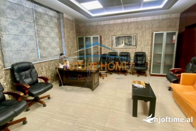 Ambient biznesi ne shitje 3+1 ne Tirane - 2,275,000 Euro