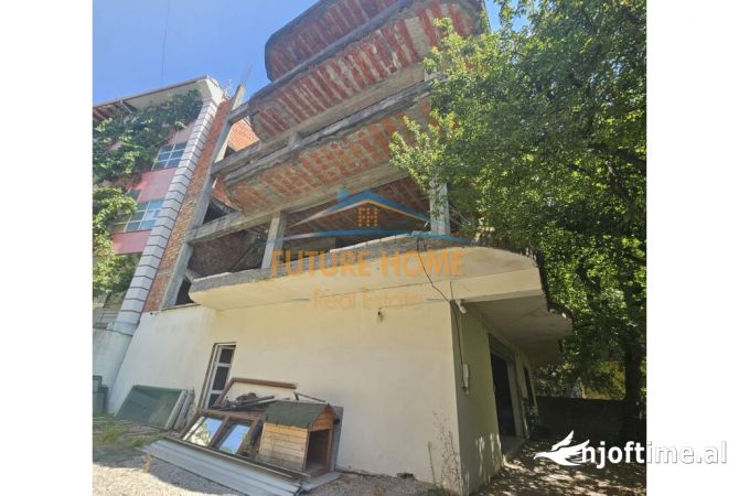 Casa in vendita 7+1 a Tirana - 530,000 Euro