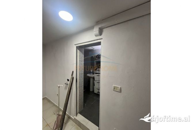 Business Property in Sale 1+1 in Tirana - 65,000 Euro