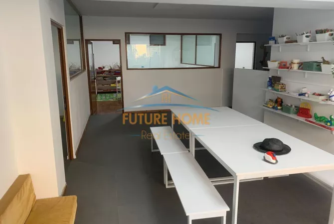 Ambjent biznesi me qera 1+1 ne Tirane - 700 Euro