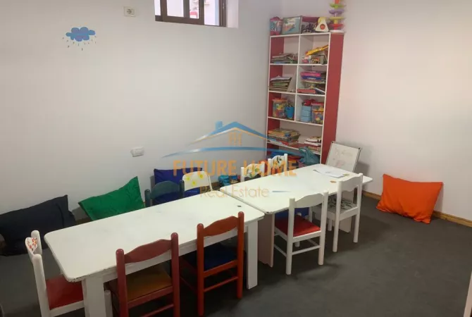Ambjent biznesi me qera 1+1 ne Tirane - 700 Euro