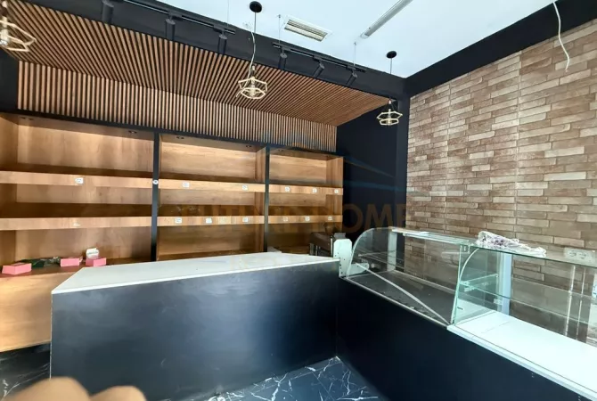 Business Property in Sale 1+1 in Tirana - 1,500,000 Euro