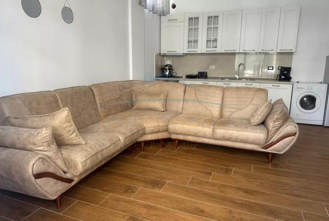 Shtepi ne shitje 1+1 ne Durres - 1,050,000 Euro