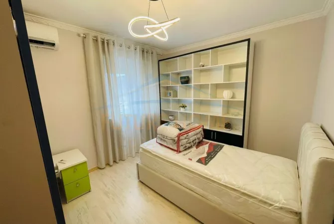 Casa in affitto 2+1 a Tirana - 1,000 Euro
