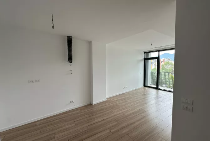 Business Property for Rent 3+1 in Tirana - 1,500 Euro