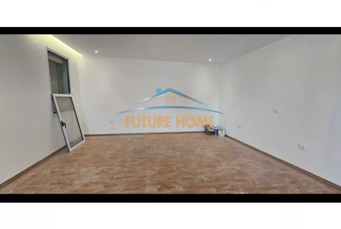 Shtepi ne shitje Apartament ne Tirane, 2+1, Mobilimi Bosh, pa mobiluar, Pagesa 410,000  Euro.