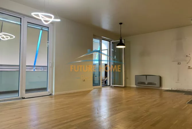 Ambient biznesi me qera 3+1 ne Tirane - 3,000 Euro