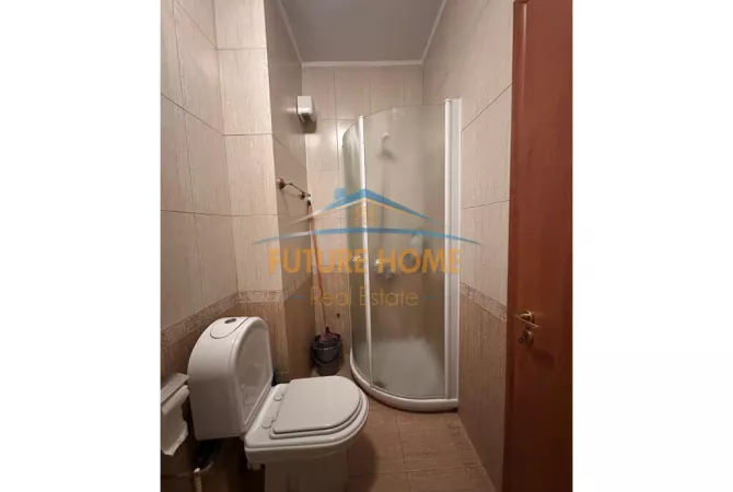 Shtepi me qera Apartament ne Tirane, 2+1, Mobilimi E mobiluar, Pagesa 700  Euro.