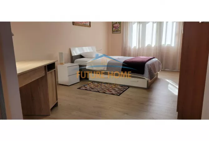 Shtepi me qera Apartament ne Tirane, 2+1, Mobilimi E mobiluar, Pagesa 750  Euro.