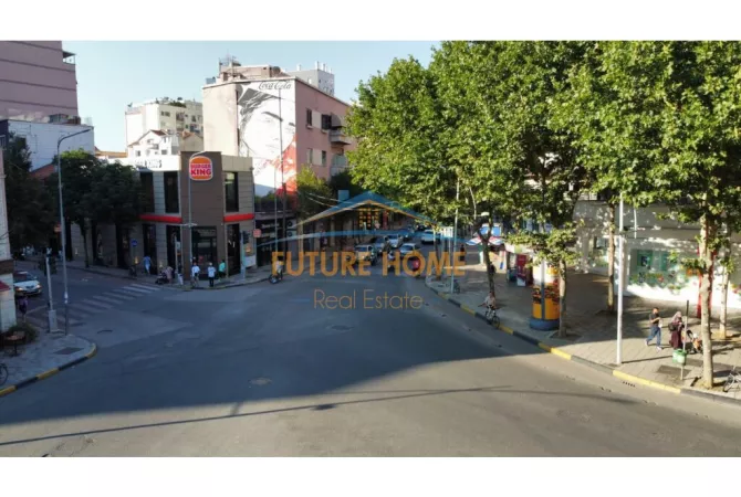 Ambjent biznesi ne shitje 3+1 ne Tirane - 530,000 Euro