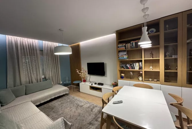 Shtepi me qera 2+1 ne Tirane - 700 Euro