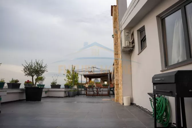 Penthouse (panoramic top floor) for sale in Tirana 3+1, Furnished
