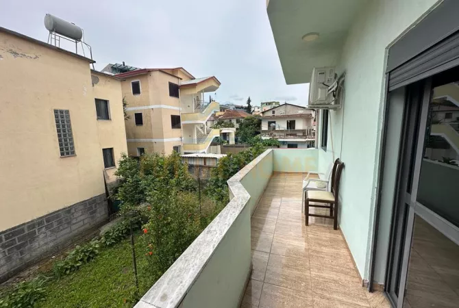 Shtepi ne shitje 2+1 ne Tirane - 215,000 Euro