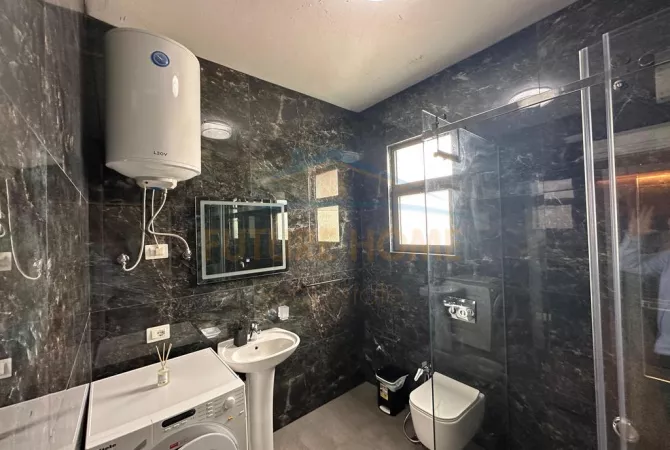 Shtepi ne shitje 2+1 ne Tirane - 215,000 Euro