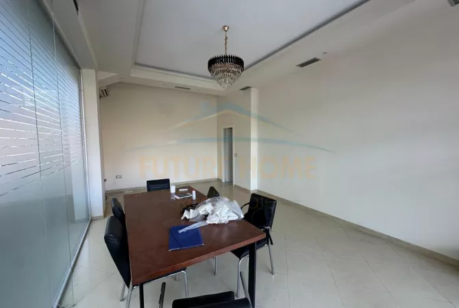 Ambient biznesi me qera 1+1 ne Tirane - 500 Euro