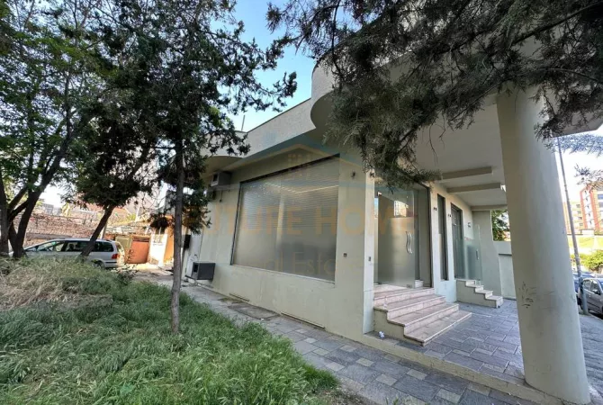 Ambient biznesi me qera 1+1 ne Tirane - 500 Euro