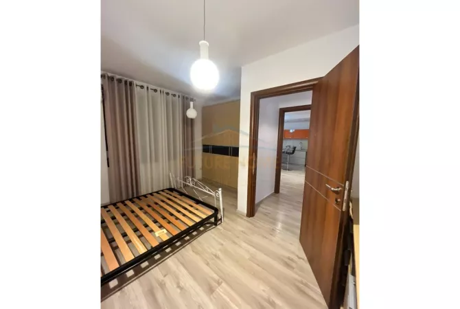 Shtepi me qera Apartament ne Tirane, 1+1, Mobilimi E mobiluar, Pagesa 600  Euro.