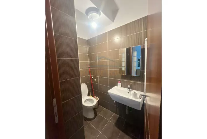 Shtepi me qera Apartament ne Tirane, 1+1, Mobilimi E mobiluar, Pagesa 600  Euro.