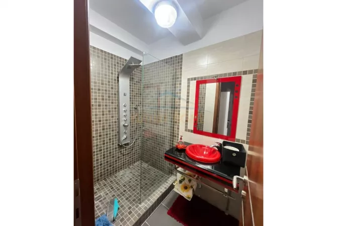 Shtepi me qera Apartament ne Tirane, 1+1, Mobilimi E mobiluar, Pagesa 600  Euro.