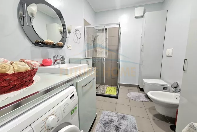 Shtepi me qera Apartament ne Tirane, 2+1, Mobilimi E mobiluar, Pagesa 700  Euro.