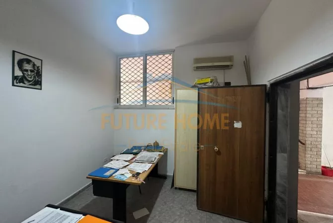 Ambient biznesi me qera 3+1 ne Tirane - 350 Euro