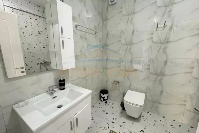 Shtepi me qera Apartament ne Tirane, 2+1, Mobilimi E mobiluar, Pagesa 650  Euro.