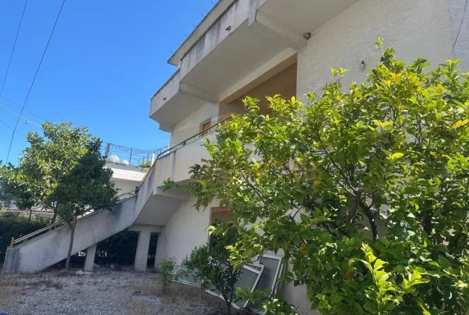 Shtepi ne shitje 4+1 ne Durres - 450,000 Euro