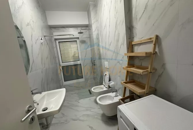 Shtepi me qera Apartament ne Tirane, 1+1, Mobilimi E mobiluar, Pagesa 450  Euro.