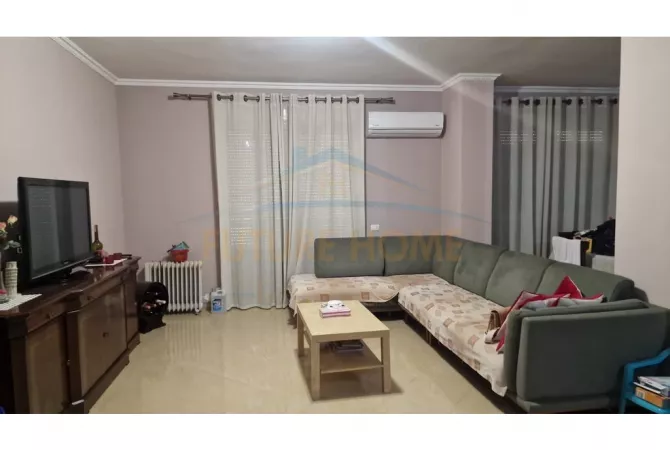 Shtepi ne shitje 2+1 ne Tirane - 220,000 Euro