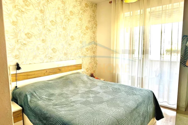 Shtepi ne shitje Apartament ne Tirane, 2+1, Mobilimi E mobiluar, Pagesa 175,000  Euro.