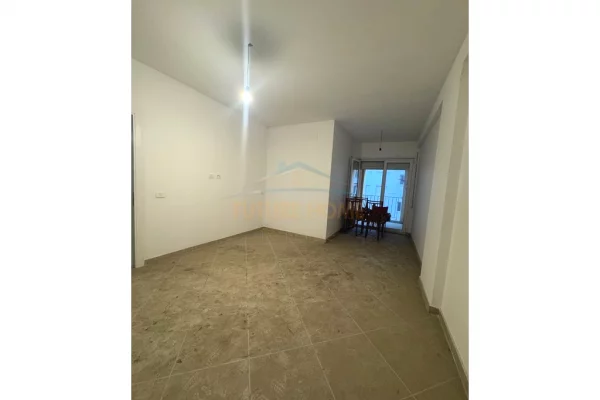 Apartment for sale in Tirana 2+1, Emty
