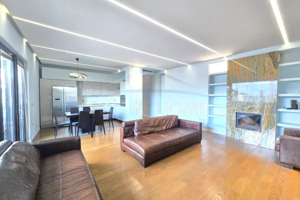 Shtepi ne shitje 2+1 ne Tirane - 650,000 Euro