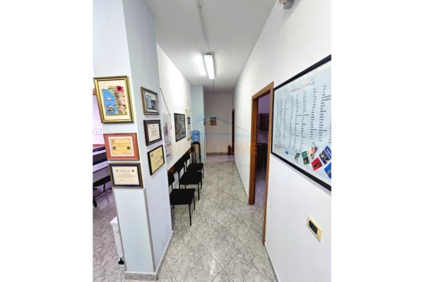 Ambjent Biznesi per qera, Rruga Bardhyl