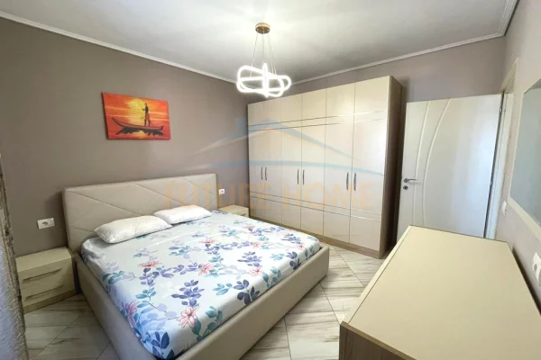 Shtepi me qera Apartament ne Tirane, 2+1, Mobilimi E mobiluar, Pagesa 750  Euro.