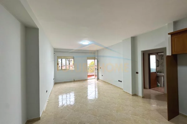 Shtepi me qera 2+1 ne Tirane - 600 Euro