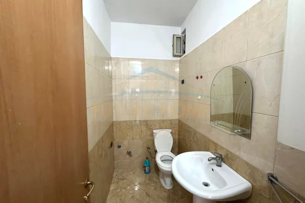Apartment for rent in Tirana 2+1, Emty