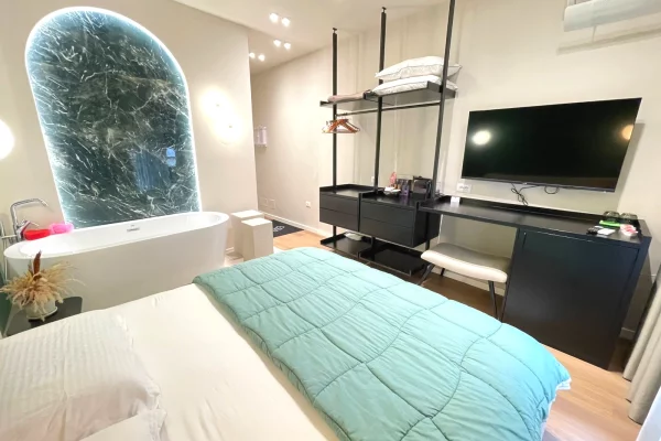 House for Sale Garsoniere in Tirana - 65,000 Euro