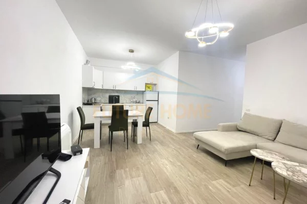 Shtepi me qera 1+1 ne Tirane - 800 Euro
