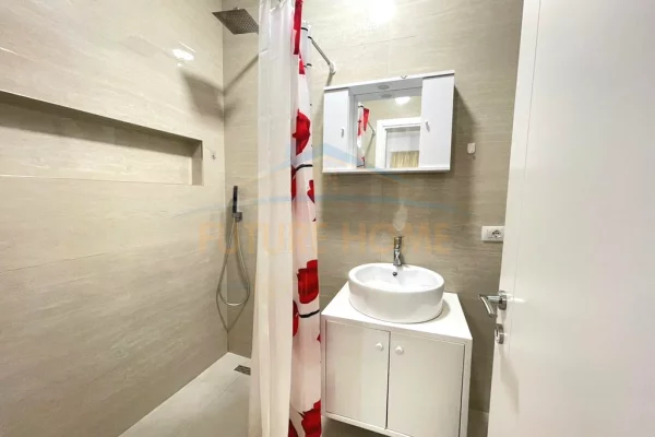 Shtepi me qera Apartament ne Tirane, 1+1, Mobilimi E mobiluar, Pagesa 700  Euro.