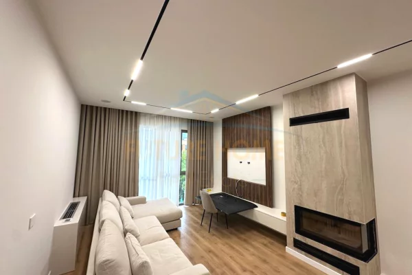 Shtepi me qera 1+1 ne Tirane - 1,250 Euro