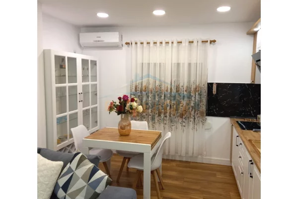 Shtepi me qera 1+1 ne Tirane - 750 Euro