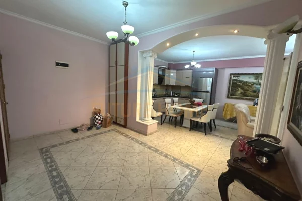 Shtepi ne shitje 2+1 ne Tirane - 220,000 Euro