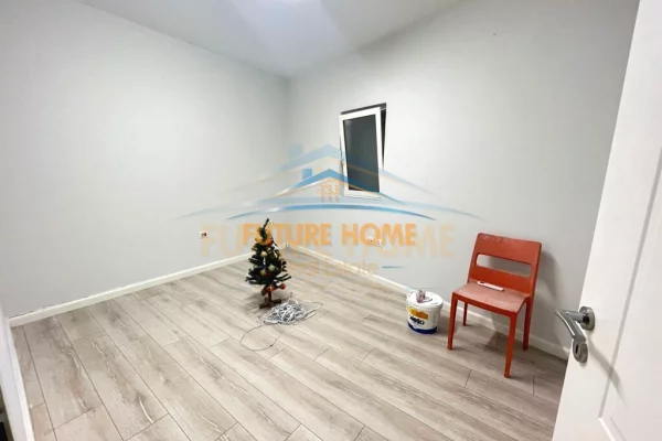Ambient biznesi me qera 1+1 ne Tirane - 700 Euro