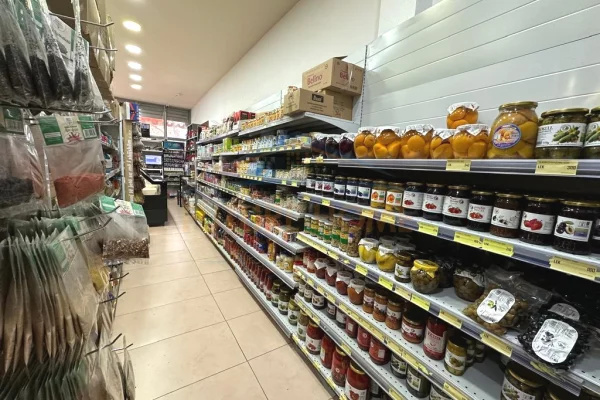 Ambient biznesi ne shitje 1+1 ne Tirane - 220,000 Euro