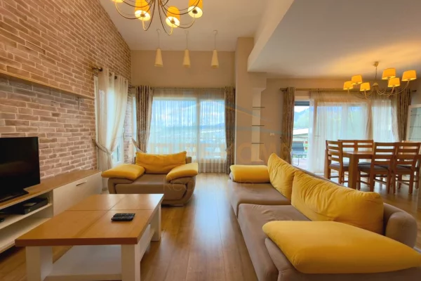 House for Rent 3+1 in Tirana - 1,400 Euro